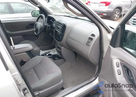 2002 Ford Escape Xlt из США, поврежденный, VIN 1FMYU03132KC15256